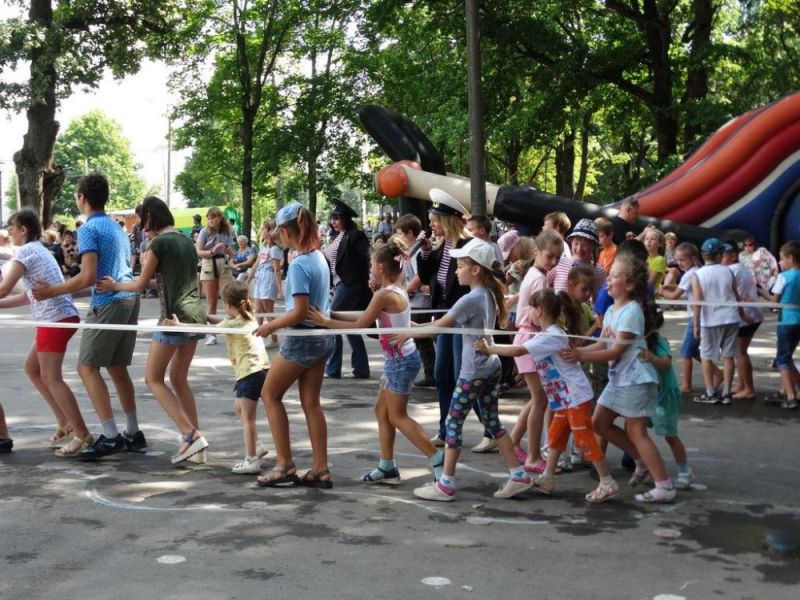 28 июля в 12 часов на летней эстраде нашего парка состоялся День Нептуна!